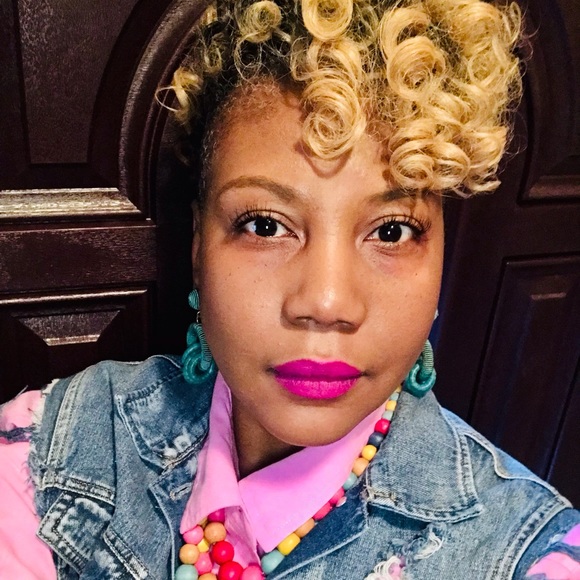 Meet your Posher, Deshunda - Picture 8 of 12